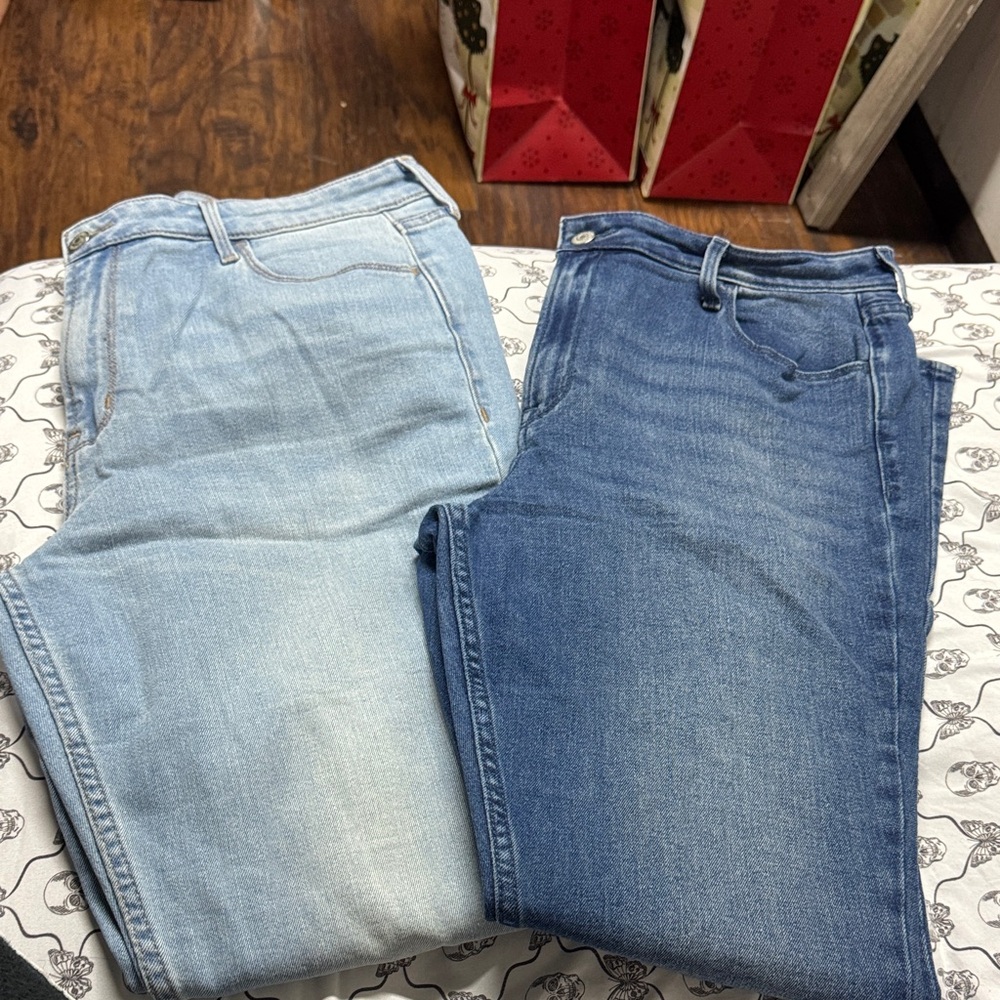 Old Navy Women's Skinny Jeans - Light Blue and Dark Blue
